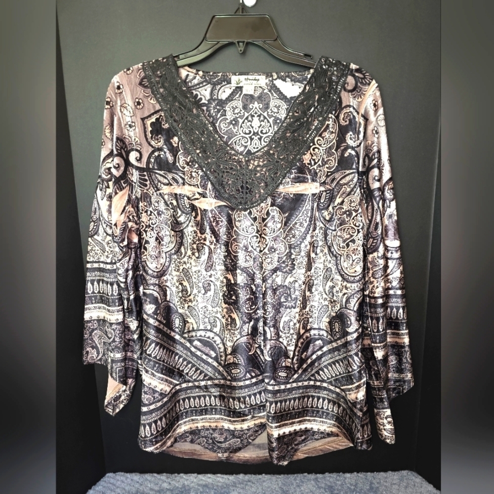 Unity World Wear Women's Velvet Top Size Large Boho Fairycore Gothcore